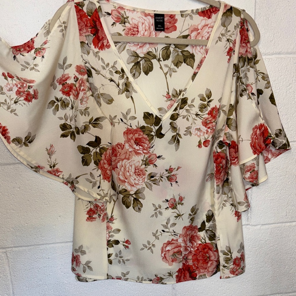 Emery Rose Cream Floral Cold-Shoulder V-Neck Blouse